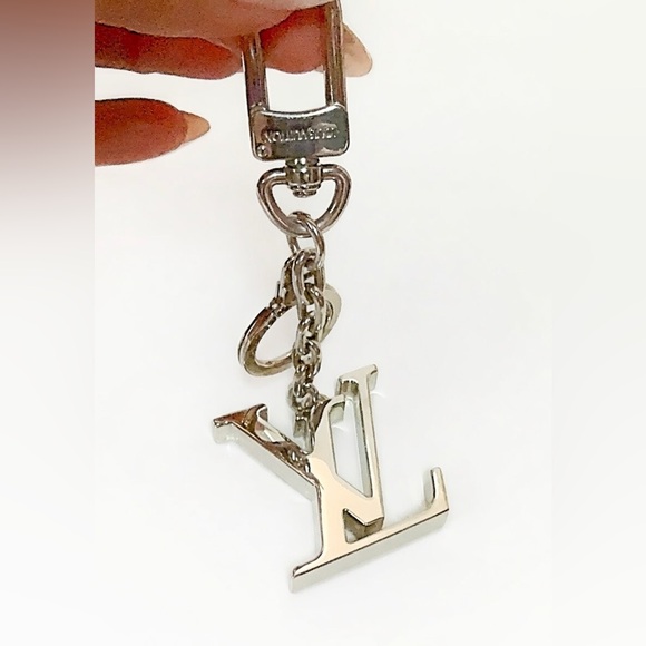 LOUIS VUITTON Porte Cles Initial LV Key Chain Key Ring Bag Charm - Picture 2 of 5